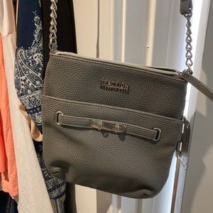 Crossbody or arm purse